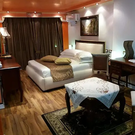 Boutique Fernando Hotell Tirana