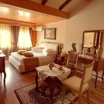 Boutique Fernando فندق 3*